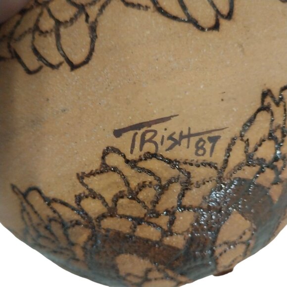 Southwestern Art Pottery Vase With Concho Feather Leather Accents By Trish Keck - Picture 8 of 10